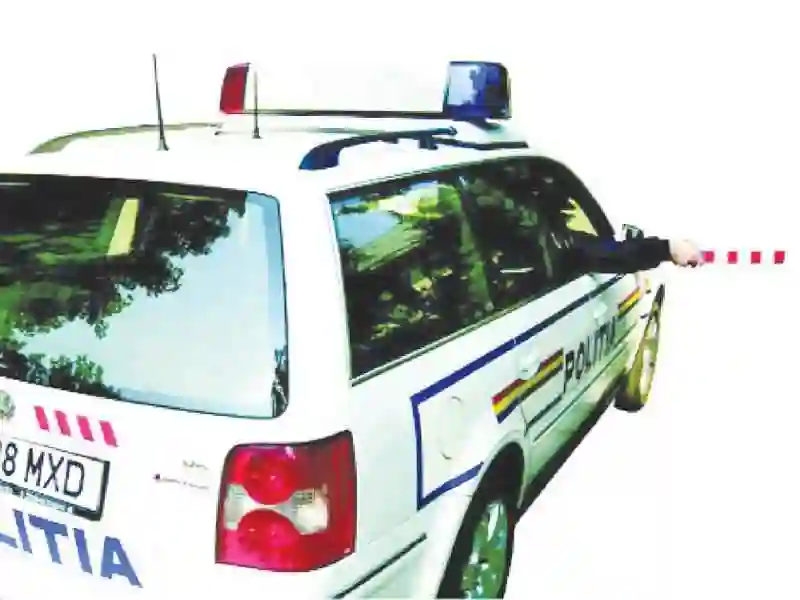 Imagine întrebare examen auto: Semnalul polițistului din autovehiculul de poliție semnifică: